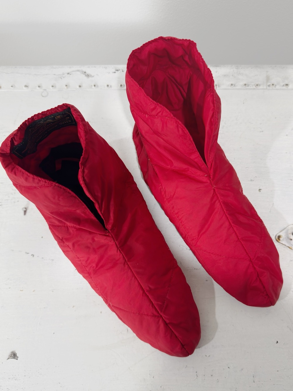 Large 70s / 80s Eddie Bauer Red Down Booties / 1970s Nylon Insulated Goose Down